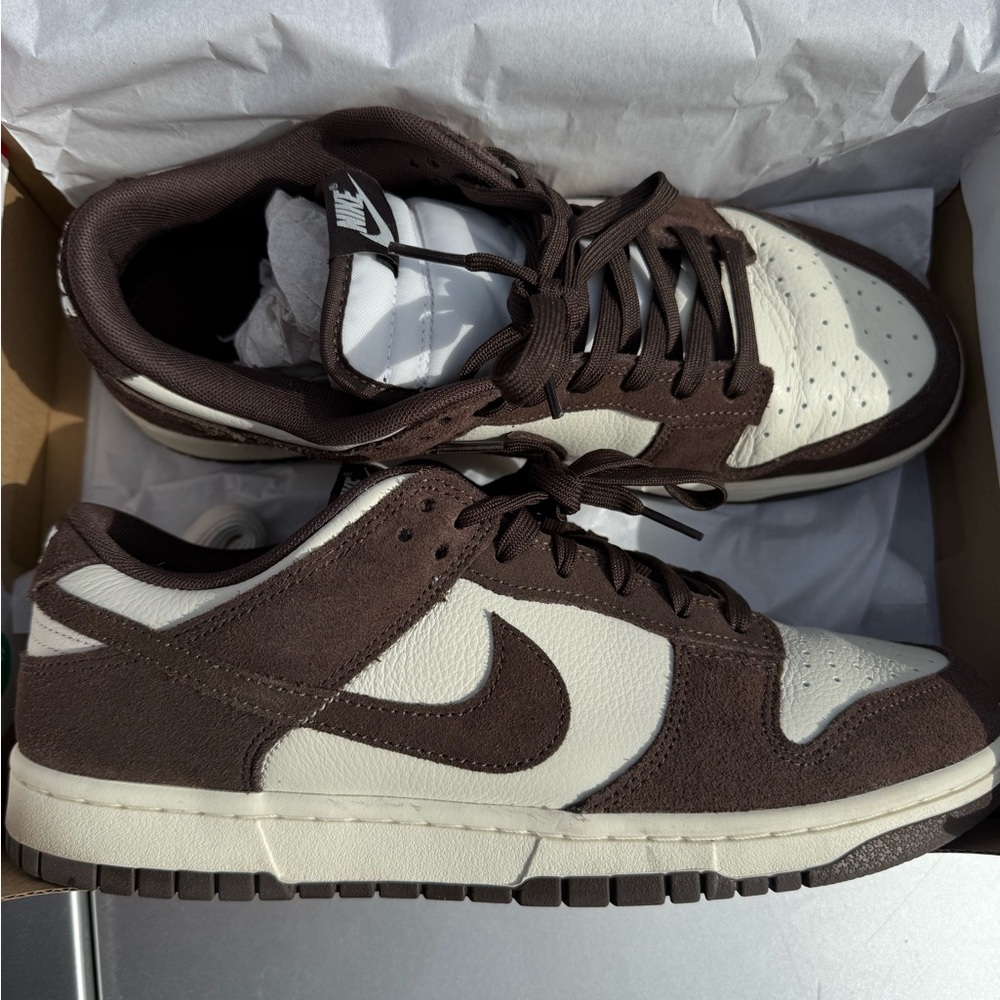 Nike Men's Brown and White Sneakers